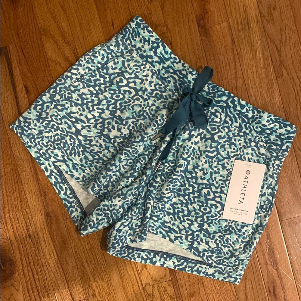 Athleta Balance Shortie